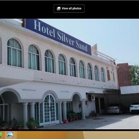 Hotel Silver Sand 木尔坦 外观 照片