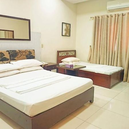 Hotel Silver Sand 木尔坦 外观 照片