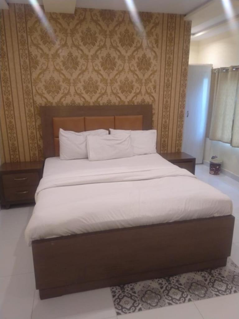 Hotel Silver Sand 木尔坦 外观 照片
