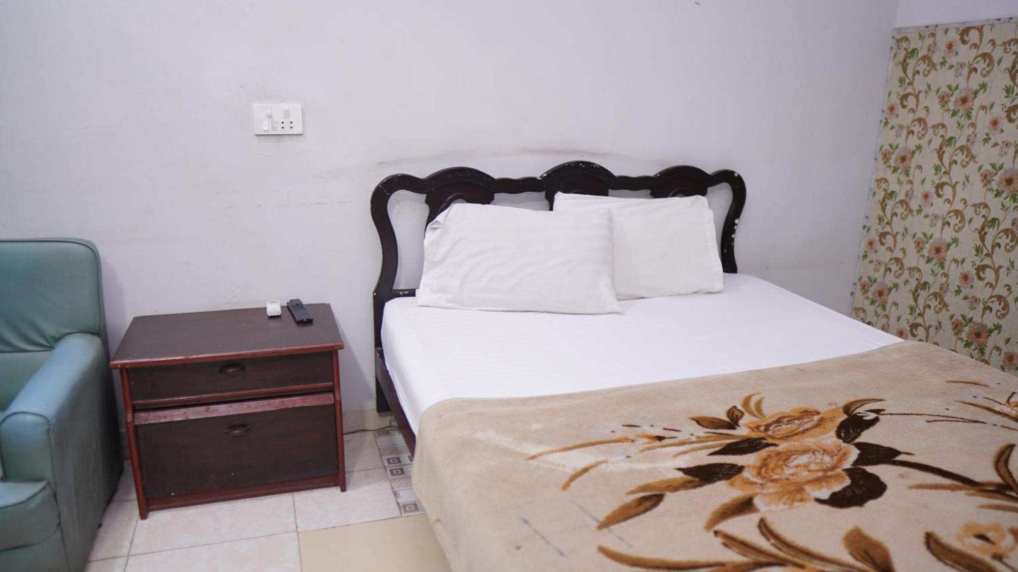 Hotel Silver Sand 木尔坦 外观 照片